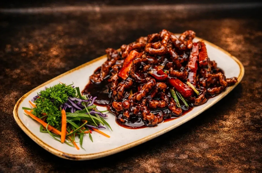 Chinese takeaway dishes packaged for delivery near Coalville and Measham